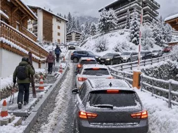 🚗 Narrow roads on slopes: what should you do when two cars cannot pass each other?